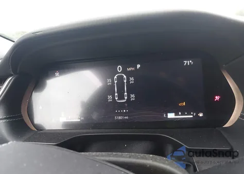 2022 Jeep Grand Cherokee Overland 4X4 z USA, uszkodzony, nr VIN 1C4RJHDG8N8616063